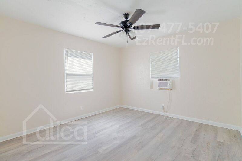 Apartment for rent at 616 8th St, West Palm Beach, FL 33401