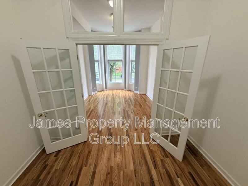 Apartment for rent at 2213 W Washington Blvd #2F, Chicago, IL 60612