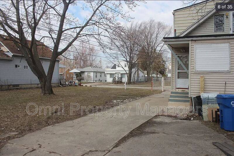 Apartment for rent at 7568 Hudson Ave, Warren, MI 48091