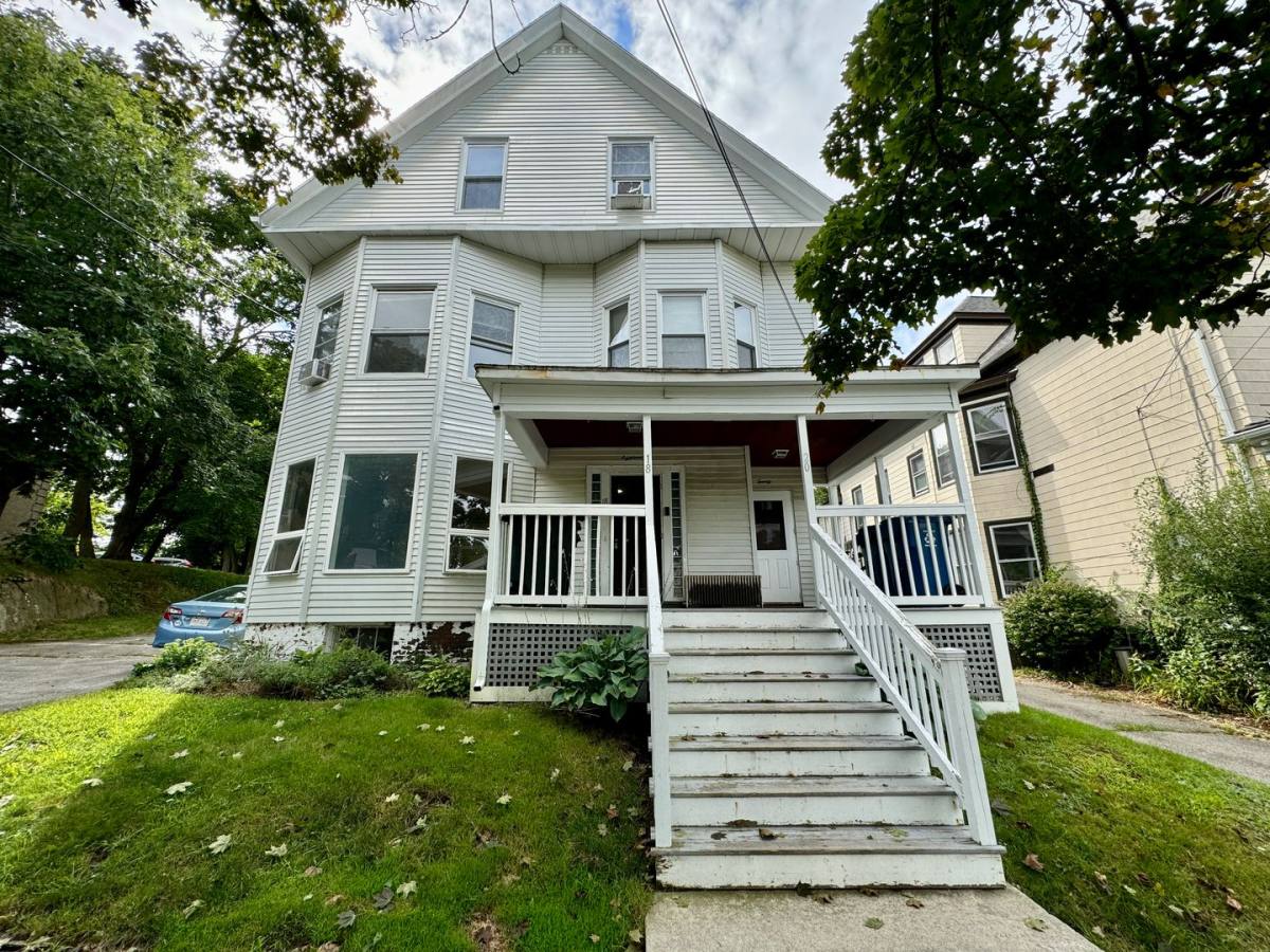 Apartment for rent at 18-20 Norwood St, Portland, ME 04103