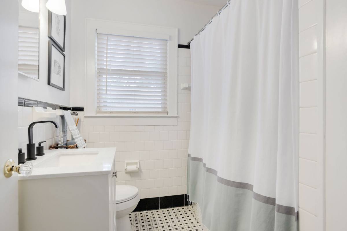 House for rent at 1739 E N St, Greenville, SC 29607