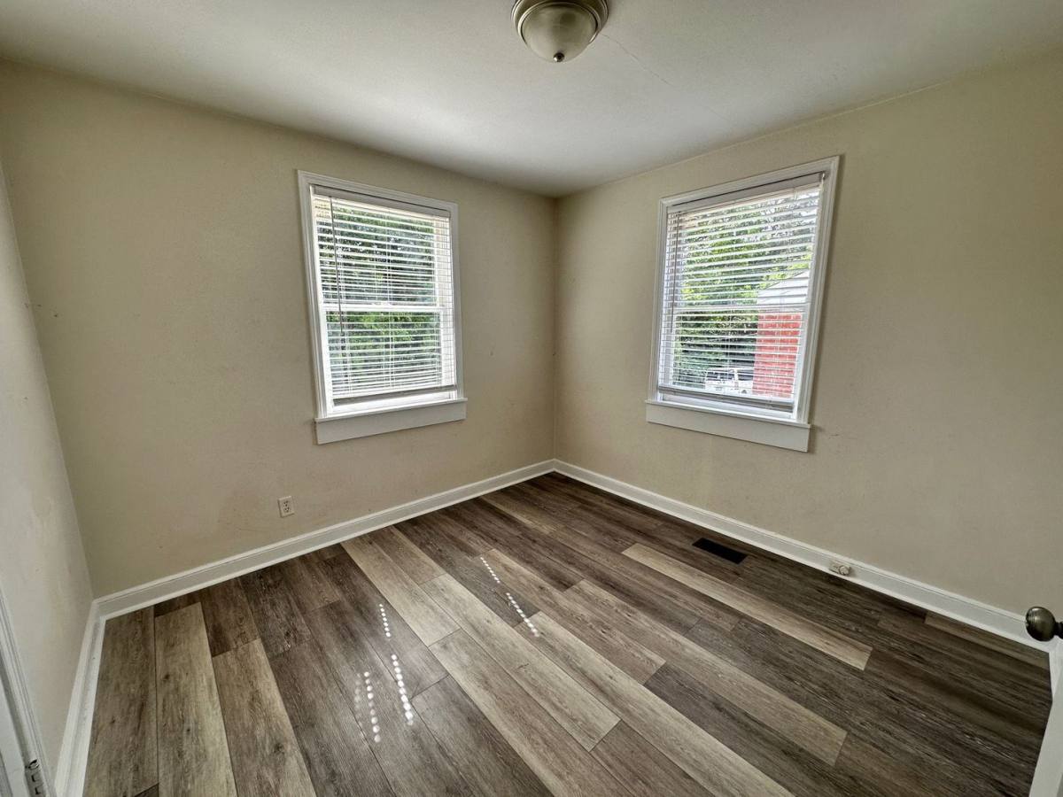 Townhouse for rent at 108-110 Kilbourne Rd, Columbia, SC 29205