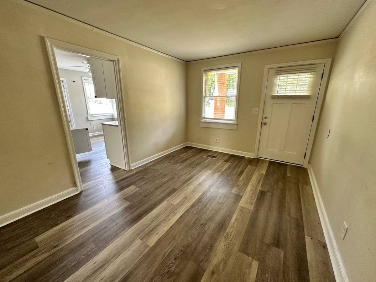 Townhouse for rent at 108-110 Kilbourne Rd, Columbia, SC 29205