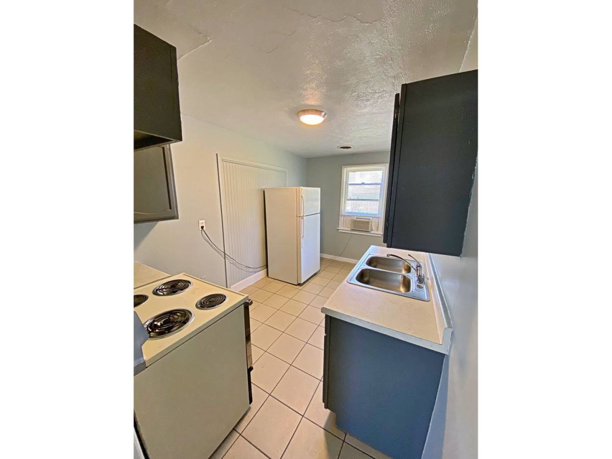 House for rent at 5648 Dorcas St, Omaha, NE 68106