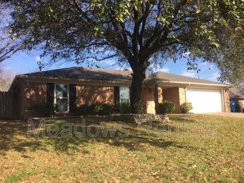 House for rent at 606 Circle Creek Dr, Hewitt, TX 76643
