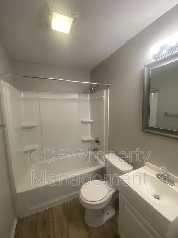 Apartment for rent at 115 N Albert Pike Ave #6, Fort Smith, AR 72903