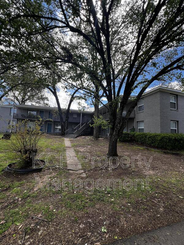 Apartment for rent at 115 N Albert Pike Ave #6, Fort Smith, AR 72903