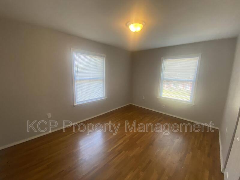 Apartment for rent at 115 N Albert Pike Ave #6, Fort Smith, AR 72903