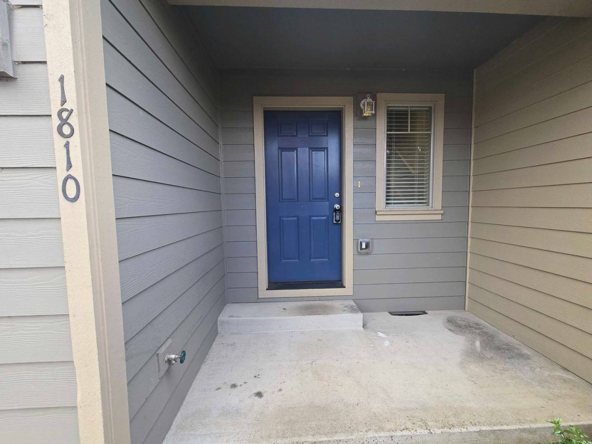 Apartment for rent at 1802-1810 College St, Philomath, OR 97370