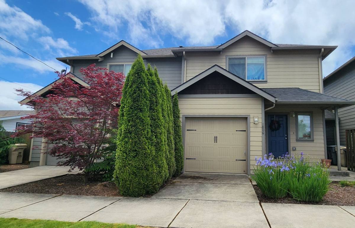 Apartment for rent at 1802-1810 College St, Philomath, OR 97370
