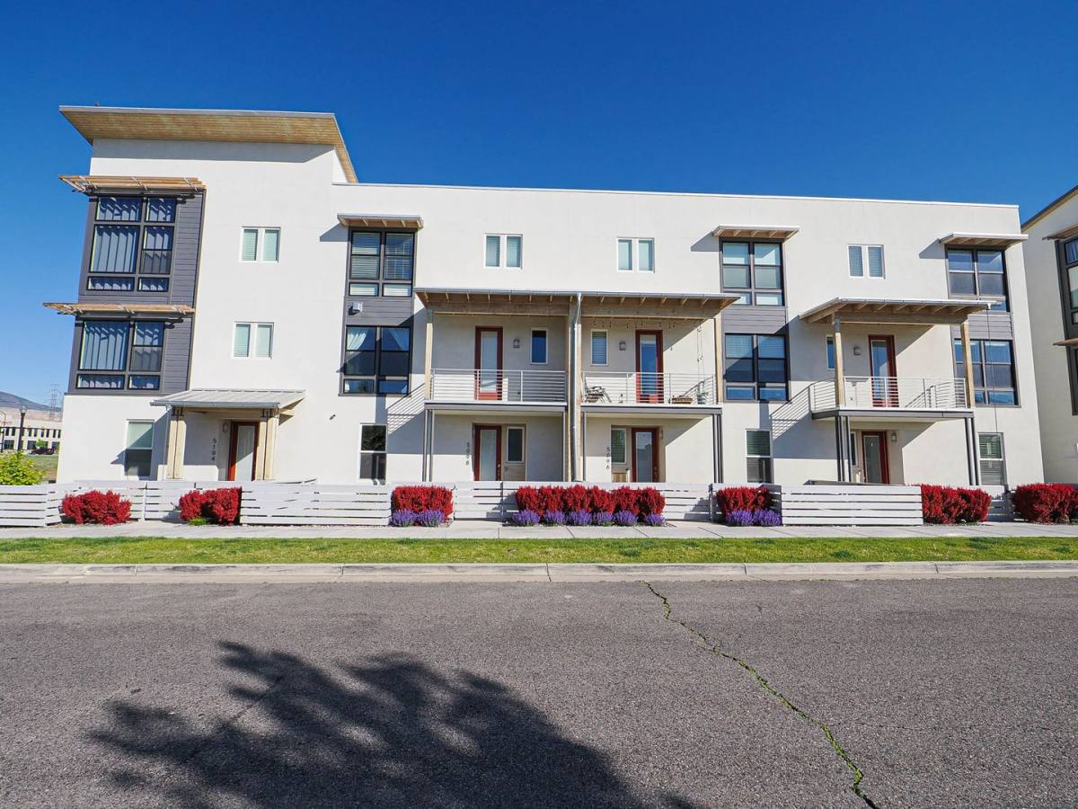 House for rent at 5098 W Putney Hill Rd, South Jordan, UT 84009
