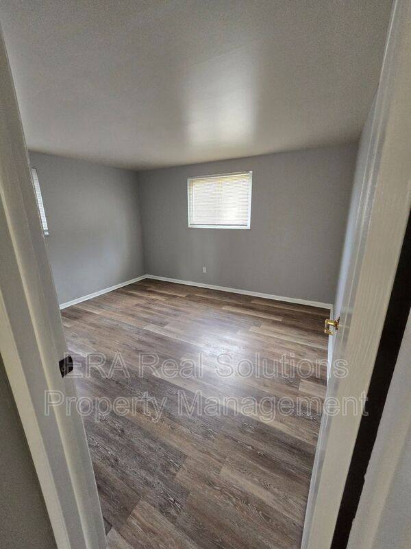 Apartment for rent at 281 Napoleon #B, Columbus, OH 43213