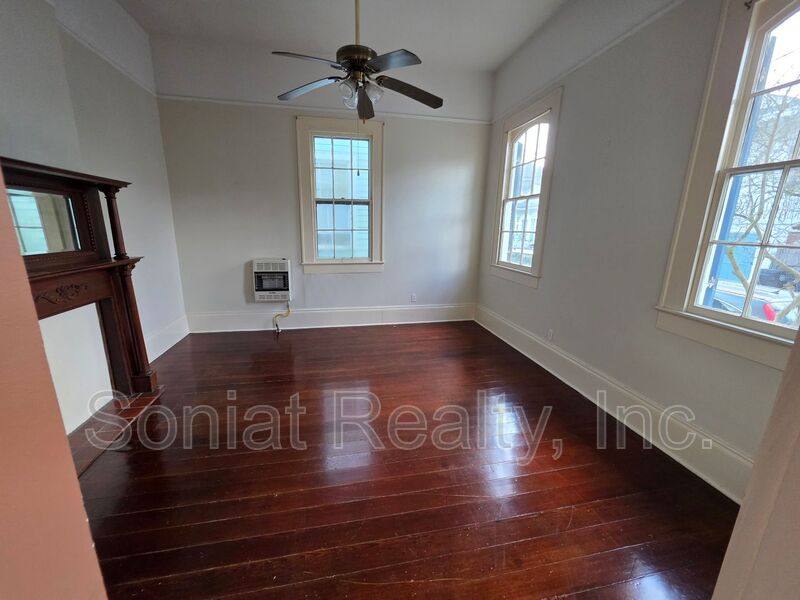 Apartment for rent at 1019 Clouet St, New Orleans, LA 70117