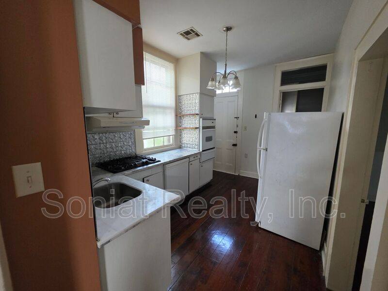 Apartment for rent at 1019 Clouet St, New Orleans, LA 70117