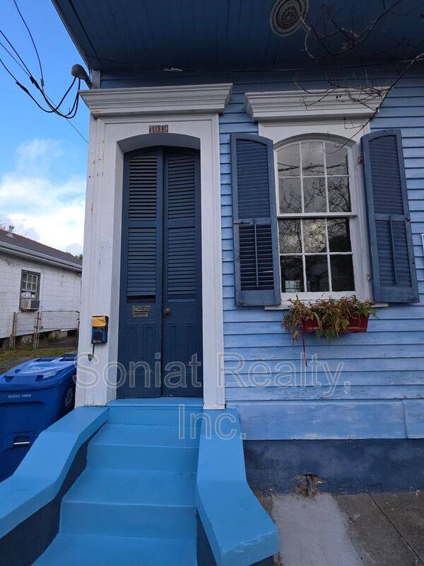 Apartment for rent at 1019 Clouet St, New Orleans, LA 70117