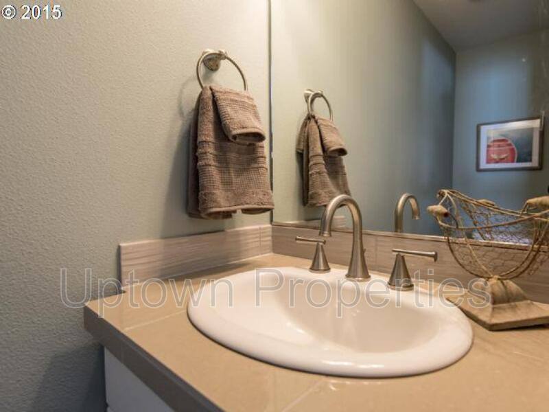 Townhouse for rent at 8990 SW 157th Ave, Beaverton, OR 97007