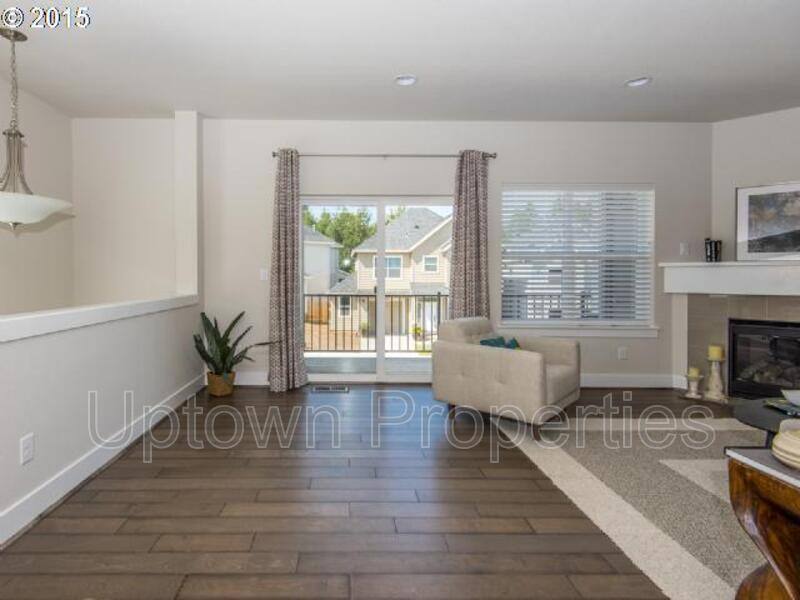 Townhouse for rent at 8990 SW 157th Ave, Beaverton, OR 97007