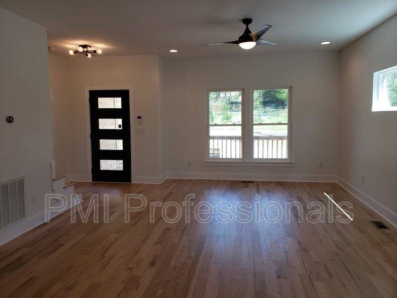 Townhouse for rent at 215 Eisenhower Dr #A, Nashville, TN 37211