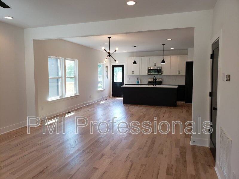 Townhouse for rent at 215 Eisenhower Dr #A, Nashville, TN 37211