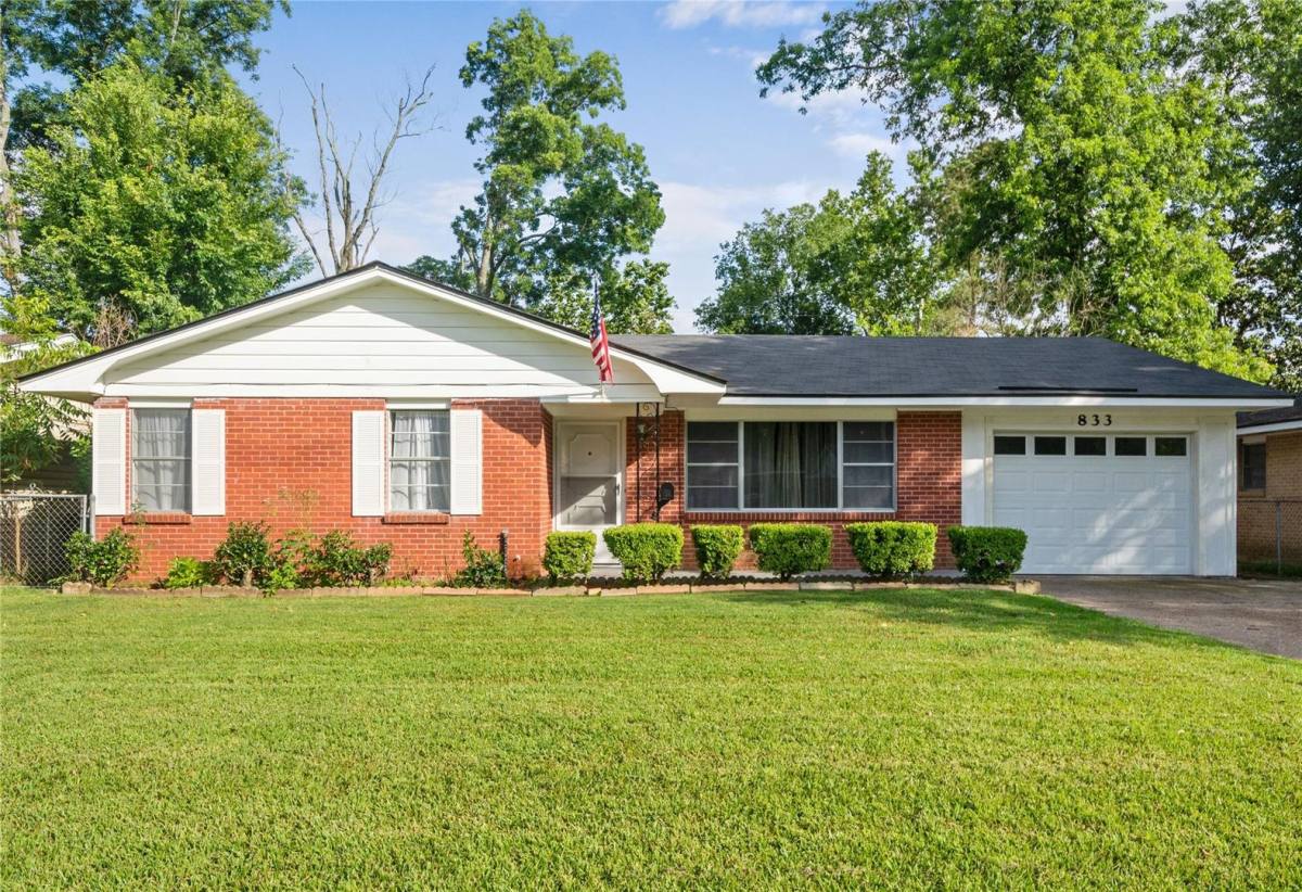 House for rent at 833 Camilla Dr, Shreveport, LA 71104