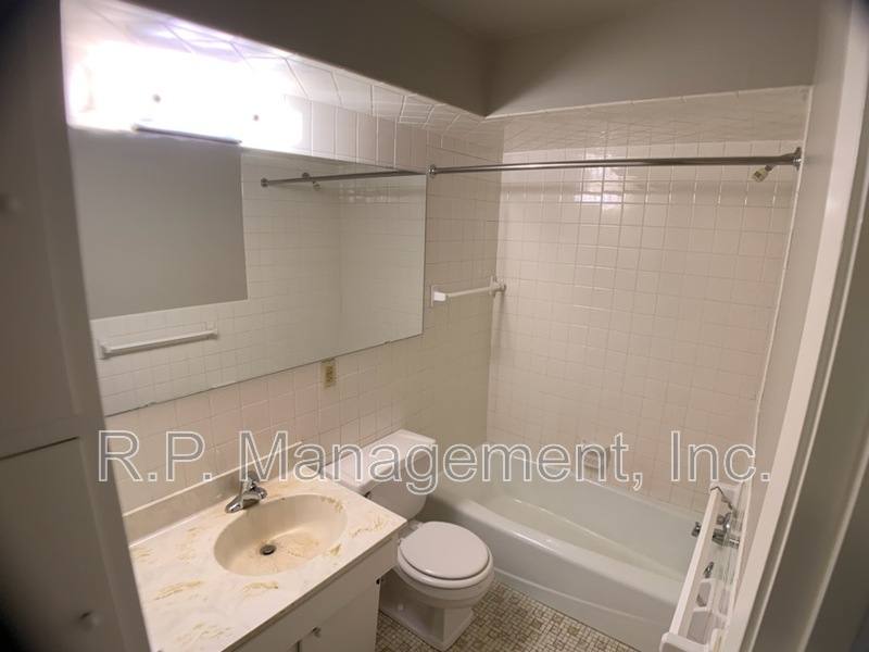 House for rent at 3405 Emerson Ave S #1, Minneapolis, MN 55408