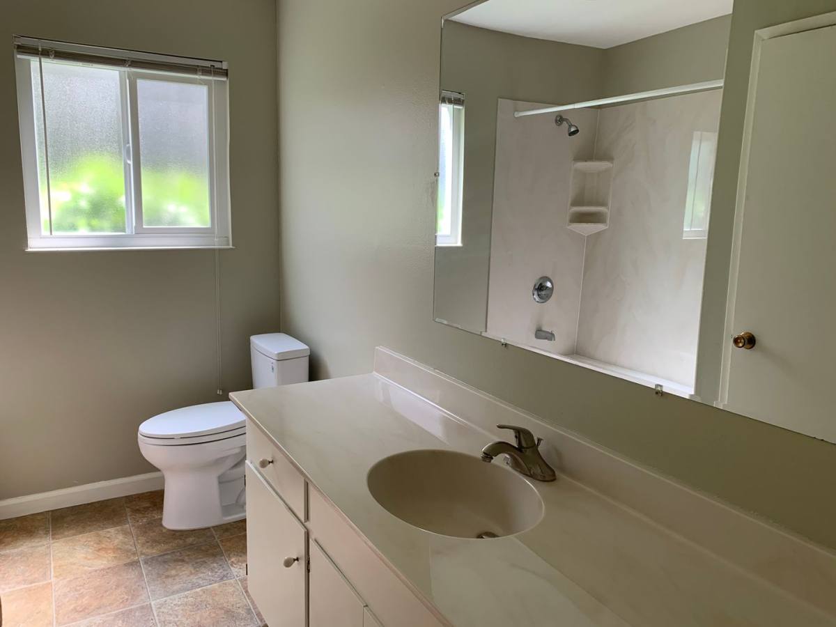 Apartment for rent at 957 Cornell Ave, Albany, CA 94706