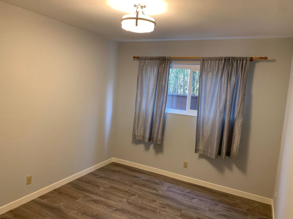 Apartment for rent at 957 Cornell Ave, Albany, CA 94706