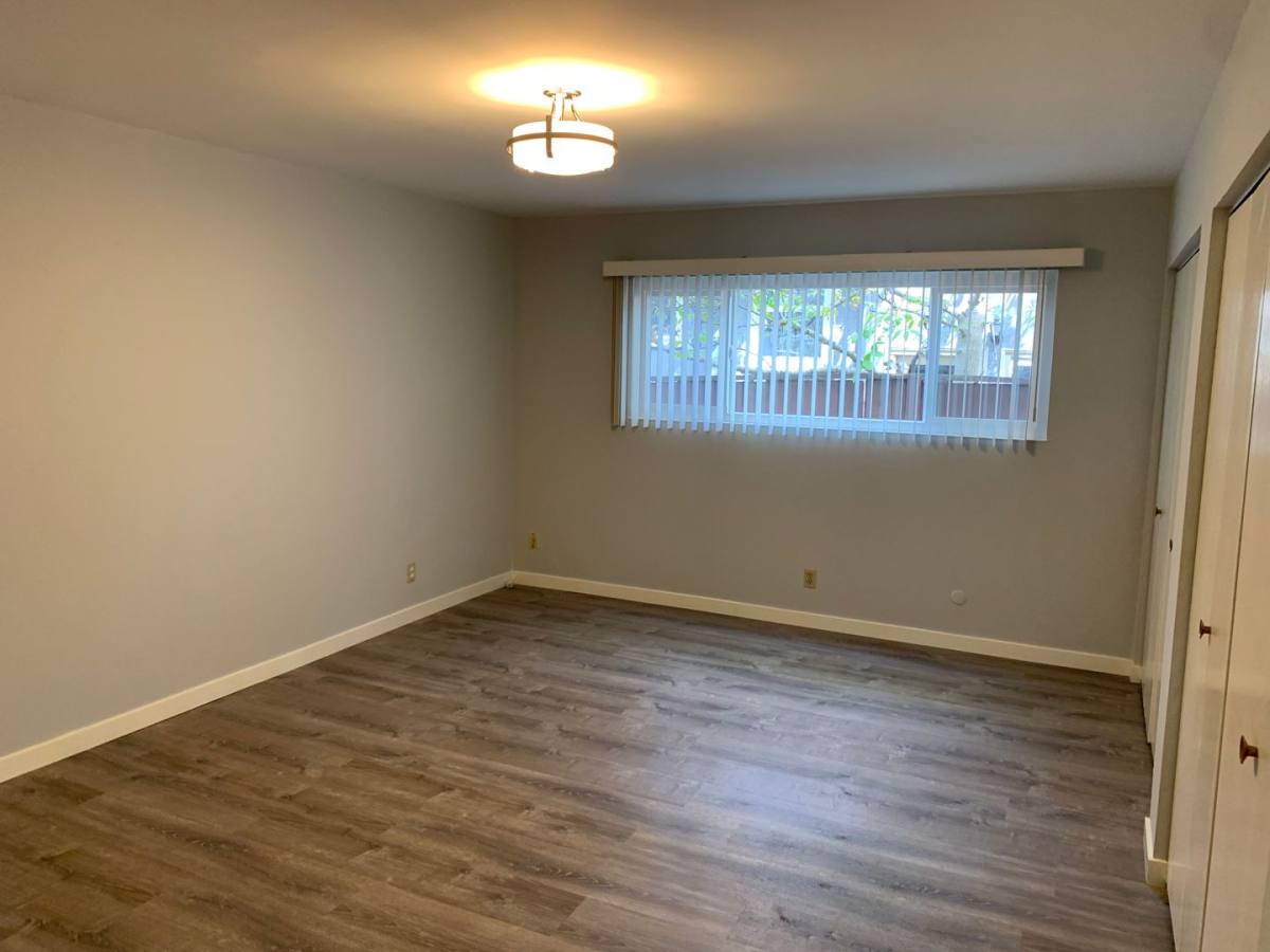 Apartment for rent at 957 Cornell Ave, Albany, CA 94706