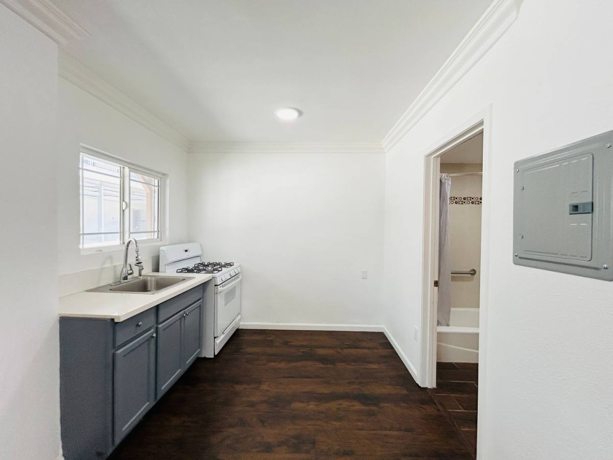 Apartment for rent at 13035 San Fernando, Sylmar, CA 91342