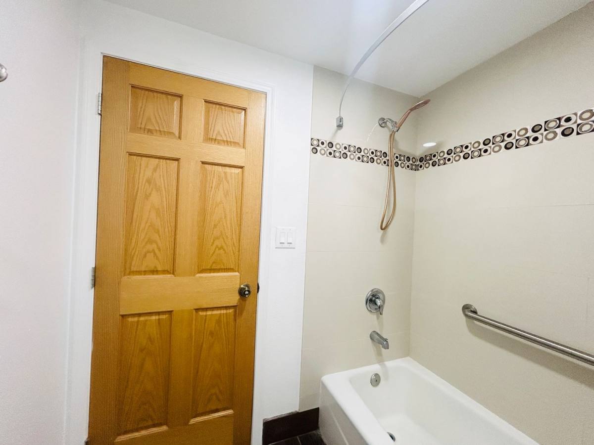 Apartment for rent at 13035 San Fernando, Sylmar, CA 91342