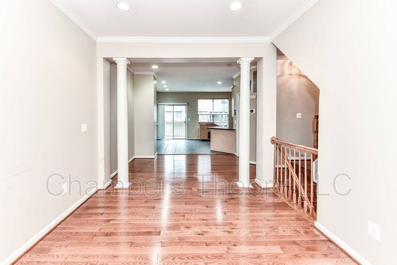 Townhouse for rent at 3845 Eisenhower Ave, Alexandria, VA 22304