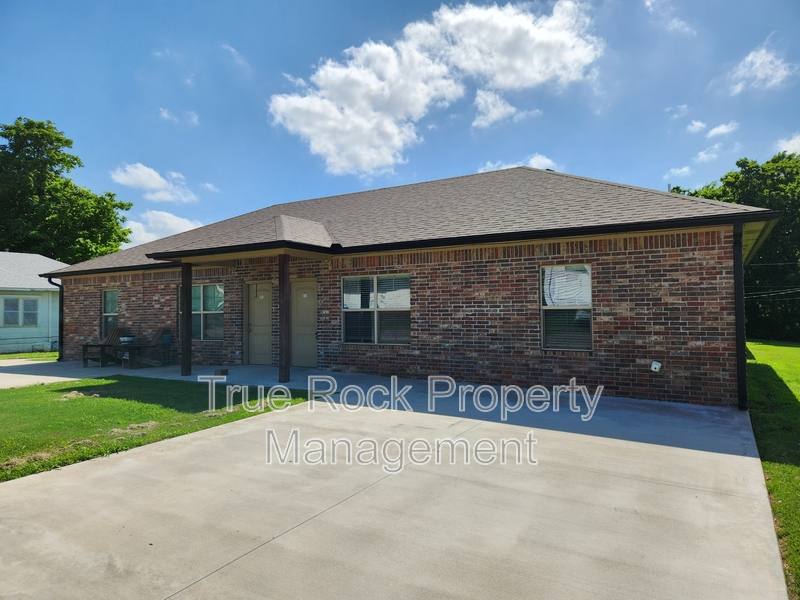 House for rent at 219 S Hope Ave, Ada, OK 74820