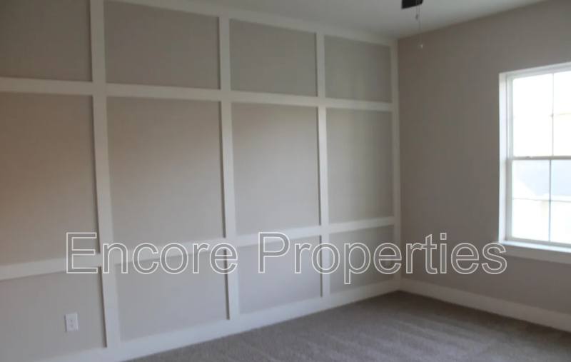 Townhouse for rent at 825 S Franklin St, Wake Forest, NC 27587