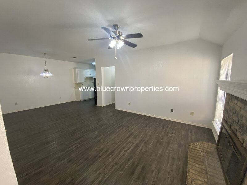 Apartment for rent at 10307 Lone Pine Lane, Fort Worth, TX 76108