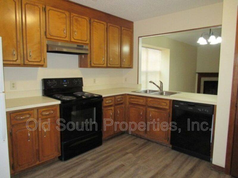 House for rent at 2025 Cambridge Circle, Pensacola, FL 32514
