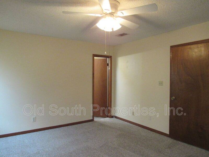 House for rent at 2025 Cambridge Circle, Pensacola, FL 32514