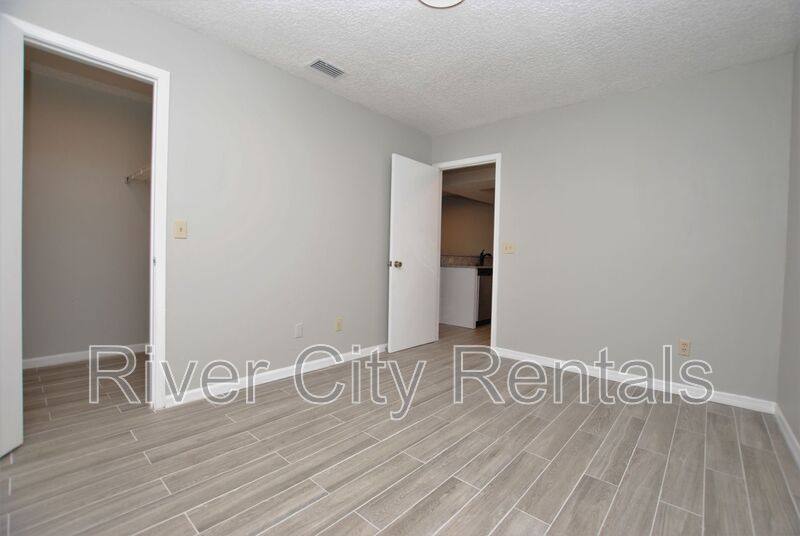 House for rent at 5021 Fulham Rd S, Jacksonville, FL 32244