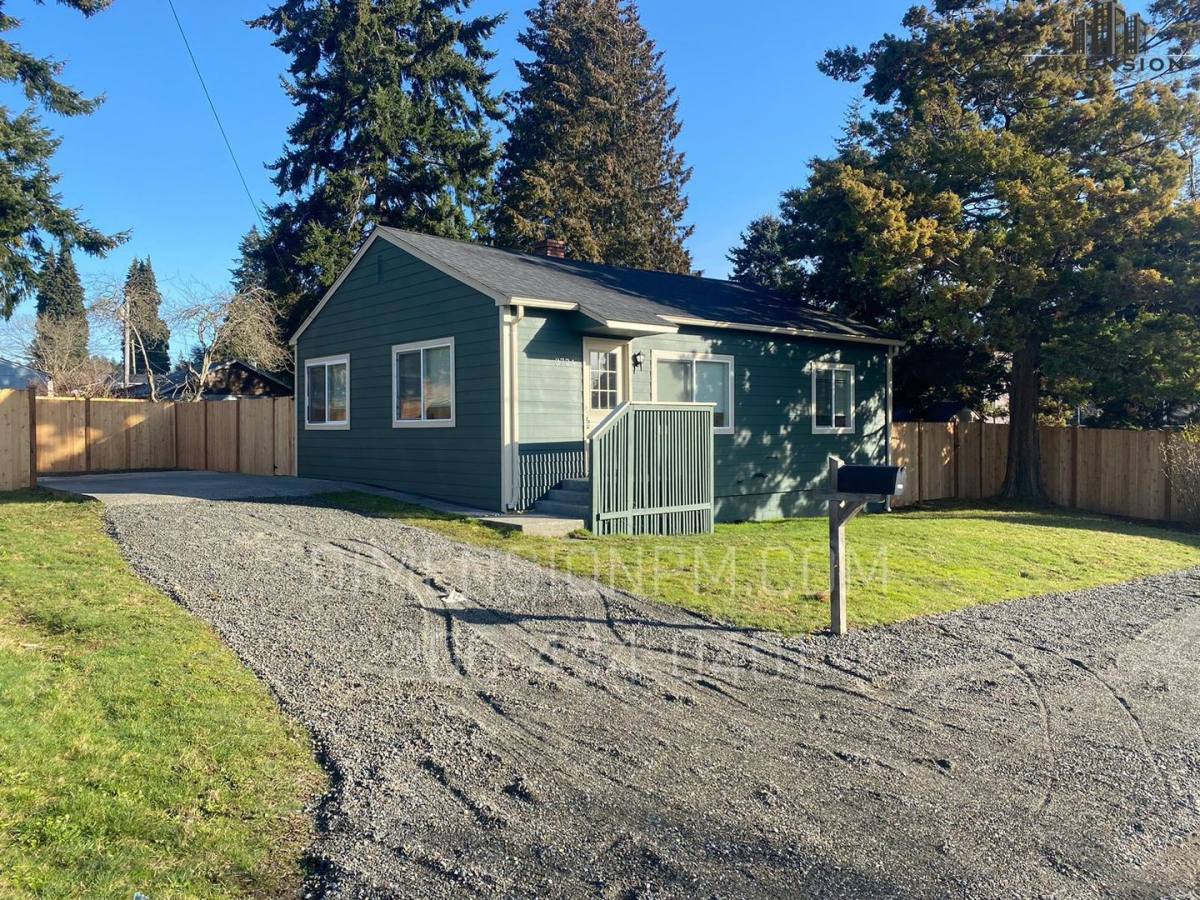 House for rent at 3724 W E St, Bremerton, WA 98312