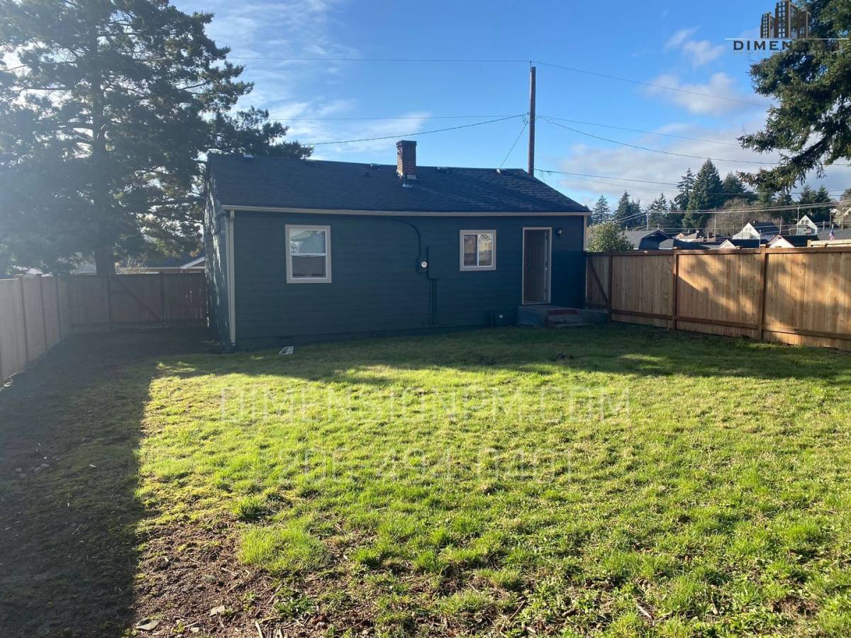 House for rent at 3724 W E St, Bremerton, WA 98312