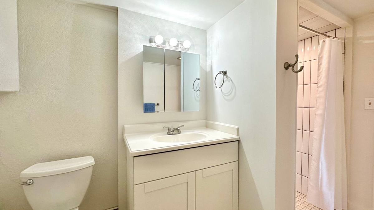 House for rent at 4559 Sierra Dr, Honolulu, HI 96816