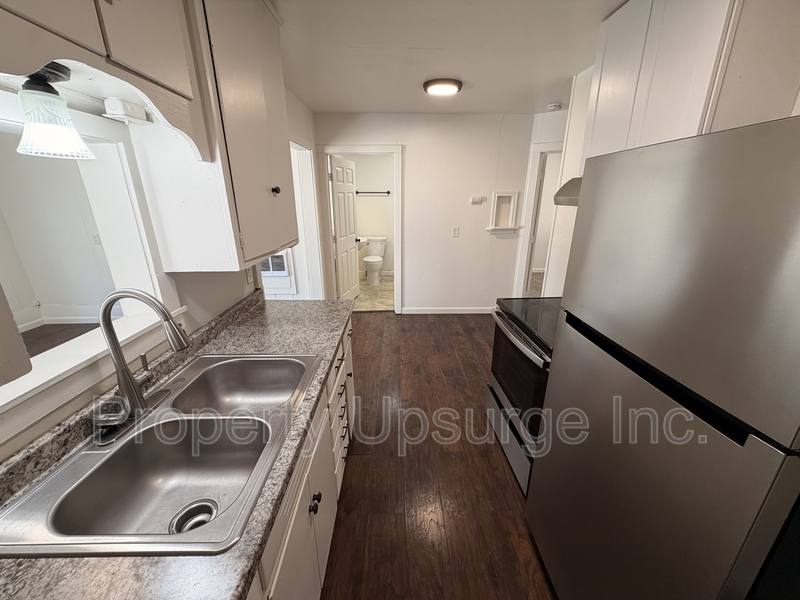 Apartment for rent at 2408 Court St, Redding, CA 96001