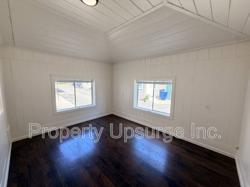 Apartment for rent at 2408 Court St, Redding, CA 96001