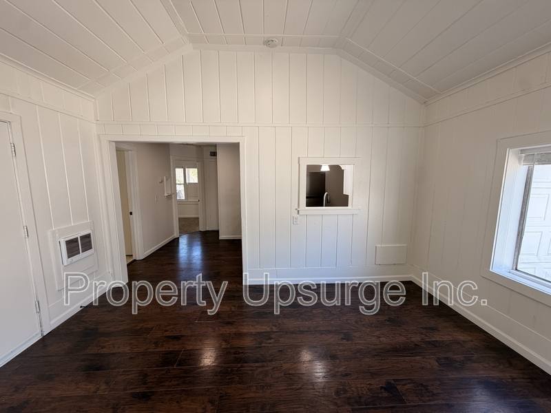 Apartment for rent at 2408 Court St, Redding, CA 96001
