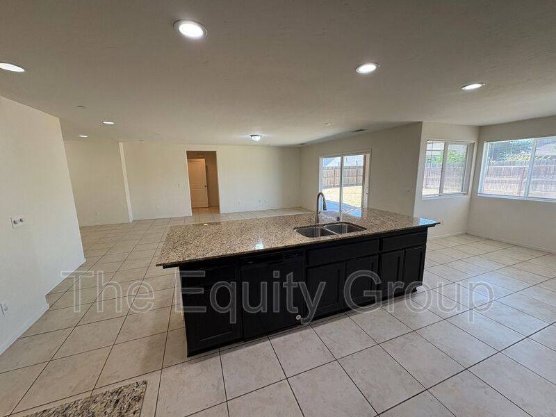 House for rent at 2132 E Sweet Ave, Visalia, CA 93292
