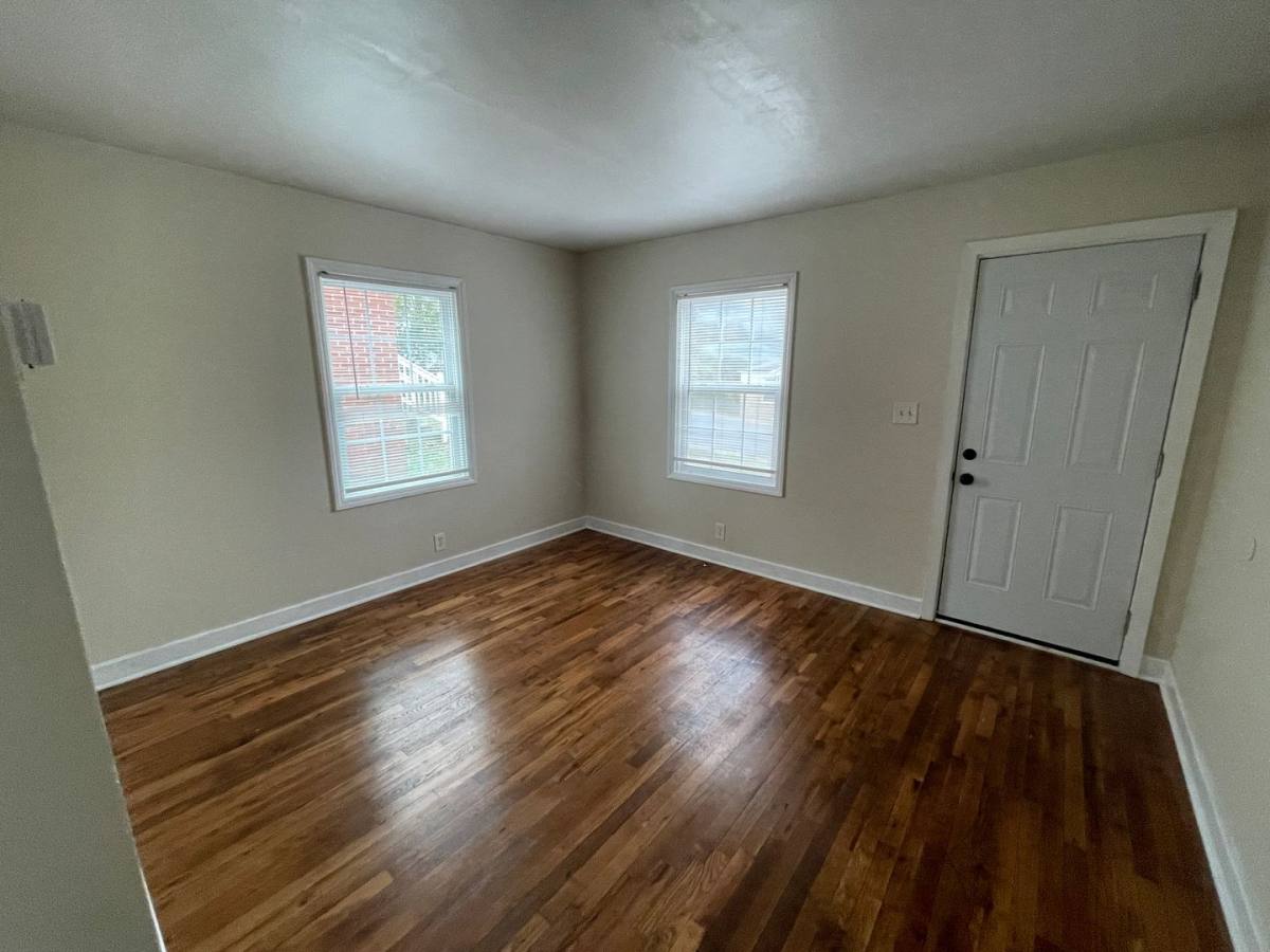 House for rent at 1037-2 McArthur Ave, Charlotte, NC 28206