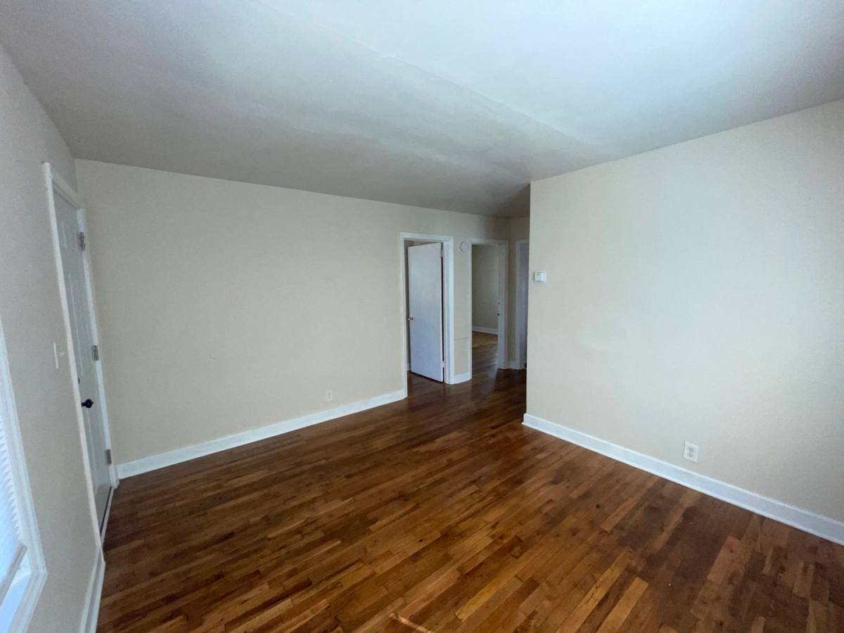 House for rent at 1037-2 McArthur Ave, Charlotte, NC 28206