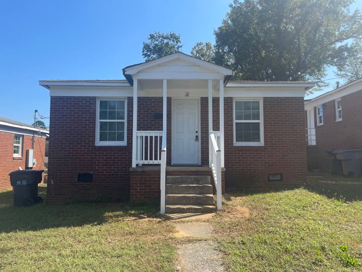 House for rent at 1037-2 McArthur Ave, Charlotte, NC 28206