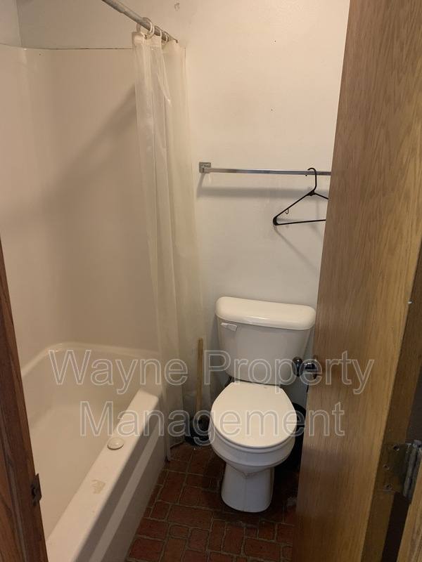 Apartment for rent at 1219 2nd St #8, Webster City, IA 50595