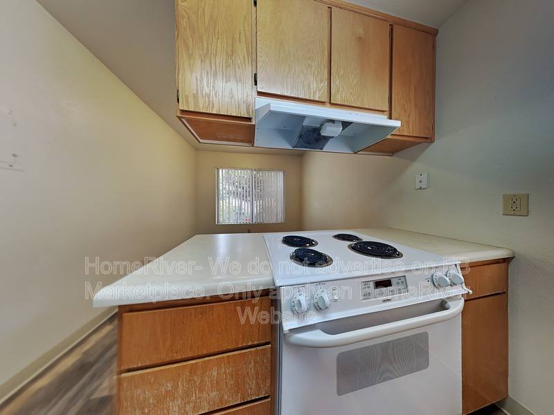 Apartment for rent at 814 28th St #1, Sacramento, CA 95816