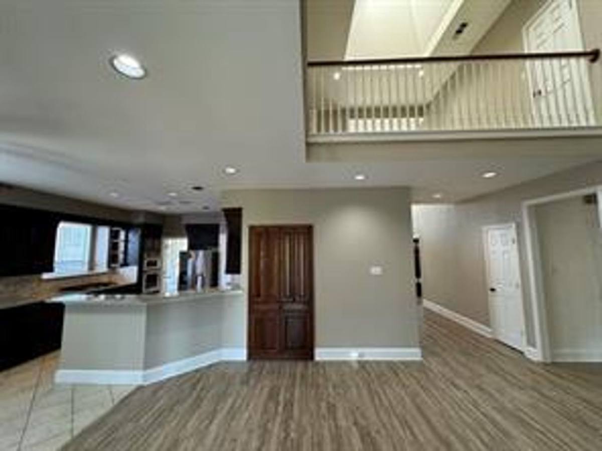 House for rent at 1100 Hunters Creek Dr, Carrollton, TX 75007